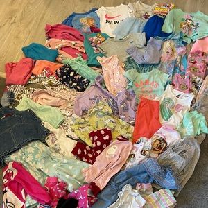 Girls 24 months/2T clothes